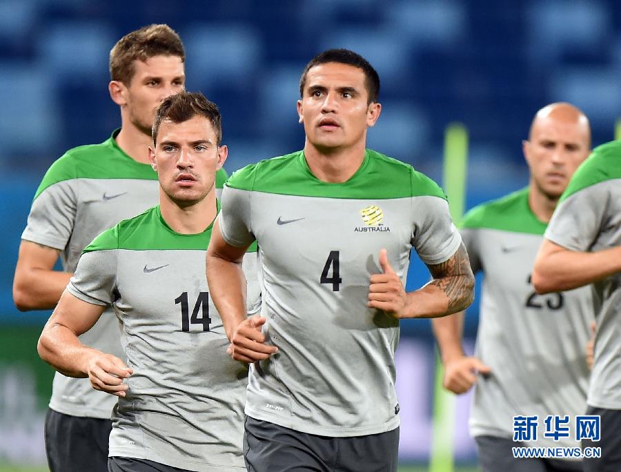 (世界杯)(2)足球——澳大利亚队赛前训练