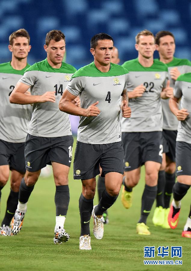 (世界杯)(1)足球——澳大利亚队赛前训练
