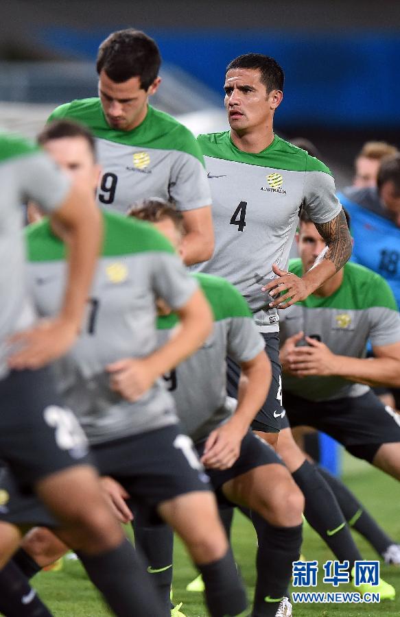 (世界杯)(3)足球——澳大利亚队赛前训练