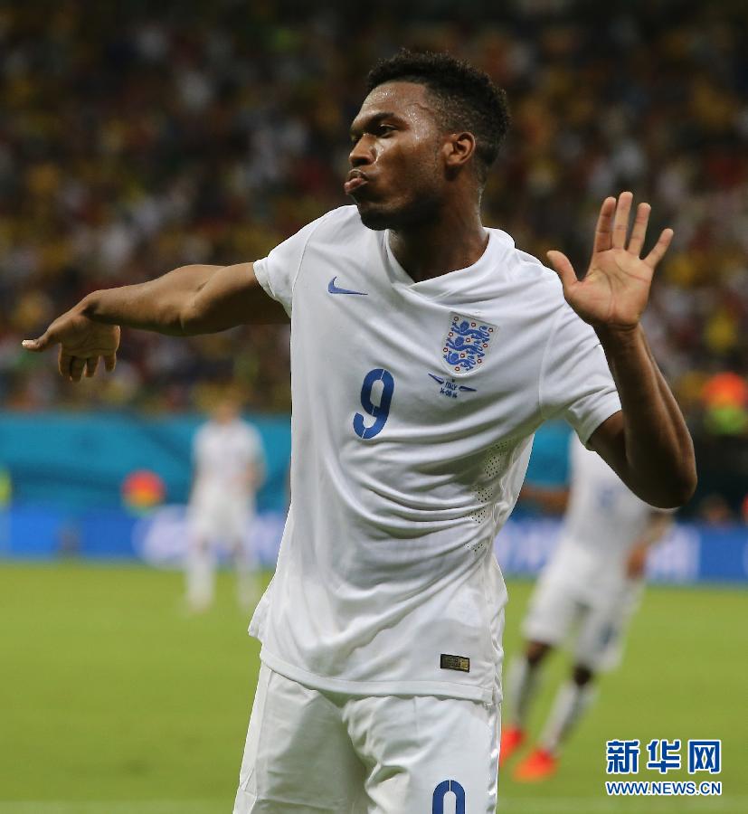 (世界杯·进球时刻)(2)足球——小组赛D组:斯图里奇进球