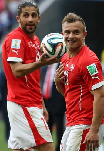 (世界杯)(1)足球——小组赛E组:瑞士胜厄瓜多尔