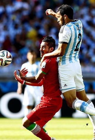 (世界杯)(36)足球——小组赛F组:阿根廷队对阵伊朗队