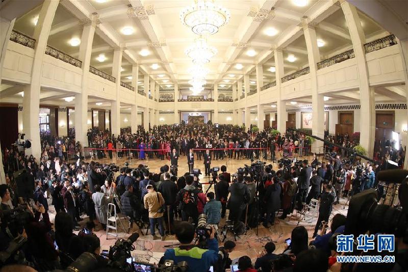 （新华全媒头条·两会特别报道·图文互动）（1）中国发展的明天一定更美好——从全国两会看奋进中国的发展信心