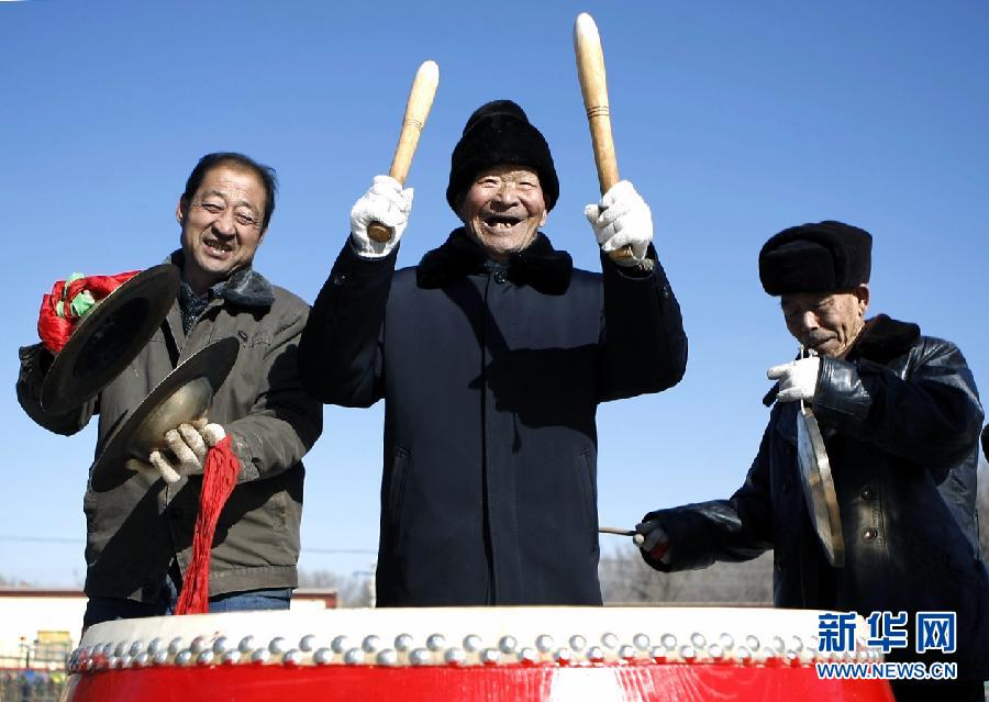 (晚报)(2)排练秧歌闹元宵