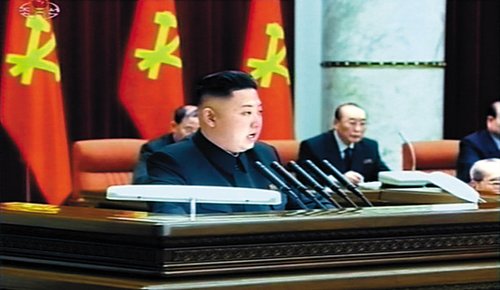 朝鲜首提“新战略路线” 保持核武力战斗态势