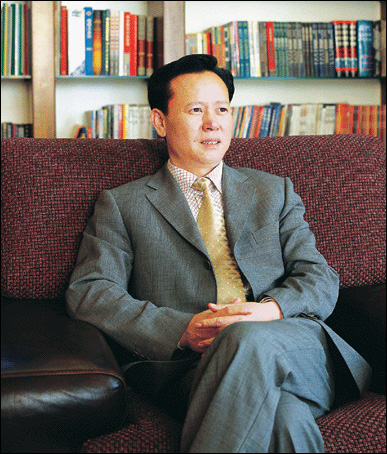 九牧王(中国)有限公司董事长 林聪颖