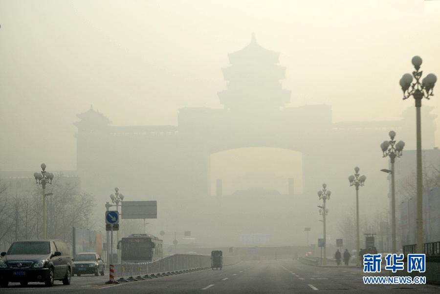 （图文互动）（1）北京ＰＭ2.5指数濒临“爆表” 空气质量持续六级严重污染